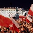 Po wieczornej mszy w archikatedrze św. Jana przed Pałacem Prezydenckim odbył się marsz pamięci