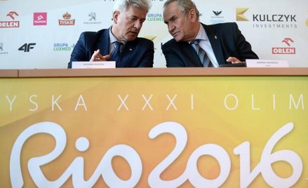 Podsekretarz stanu w ministerstwie sportu Ryszard Szuster i prezes PKOl Andrzej Kraśnicki podczas ko