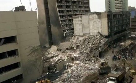 Zniszczona po wybuchu ambasada USA