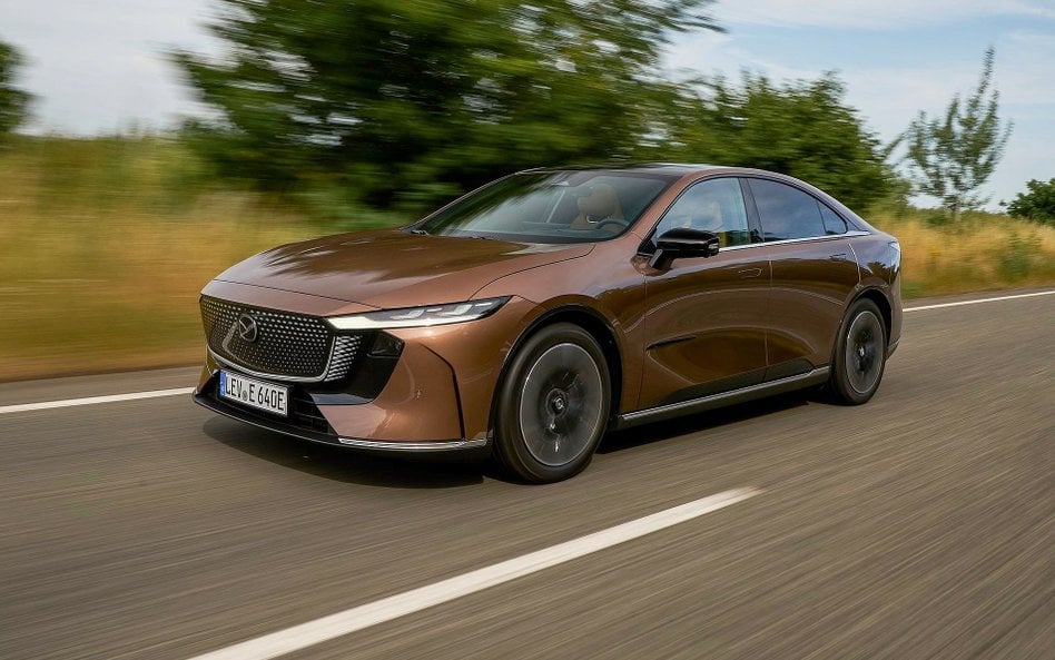 Mazda 6e oferowana będzie w dwóch wariantach napędu elektrycznego