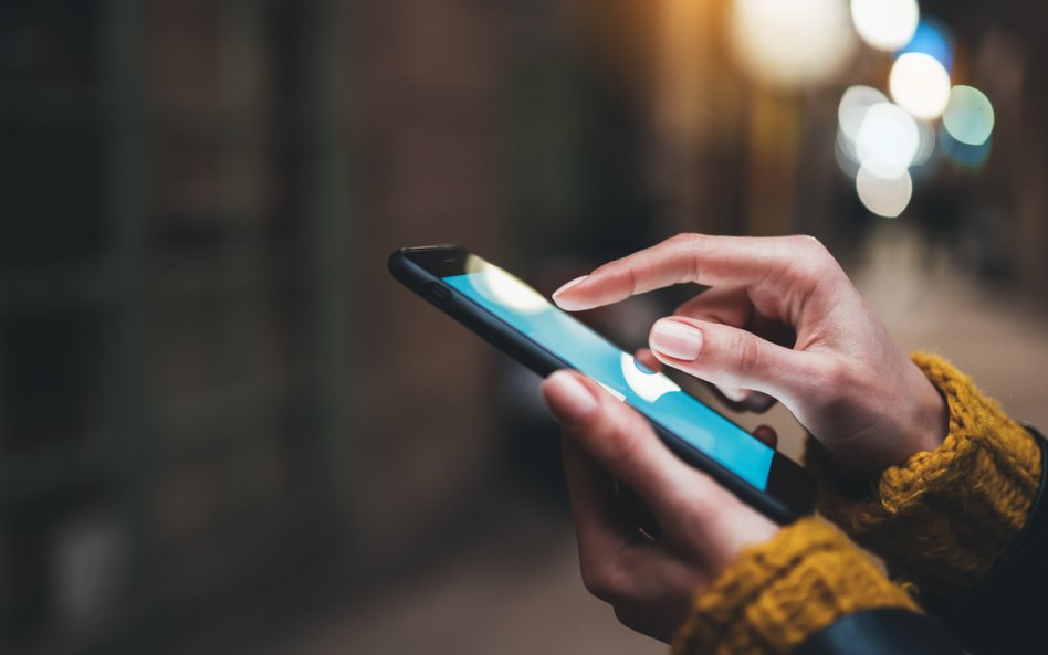 Reklamy telekomów pod lupą UOKiK. Urząd grozi gigantycznymi karami