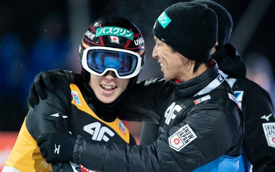 Skoki w Predazzo: Kobayashi nie zwalnia