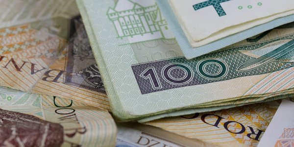 2760 zł, 1550 zł, 575 zł dopłat do pensji dla pracownika z orzeczeniem o niepełnosprawności