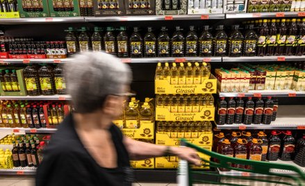 Oliwa i olej w supermarkecie w Madrycie
