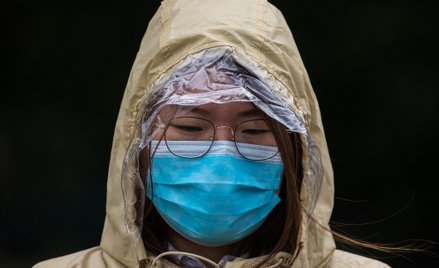 Hongkong: Komunia święta do ręki i msze w maskach