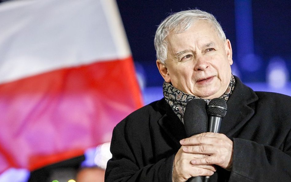 Ostatnia miesięcznica smoleńska nadal dzieli Polaków