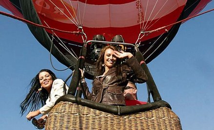 Finalistki Miss World latały balonami na Mazurach, 2006 r.