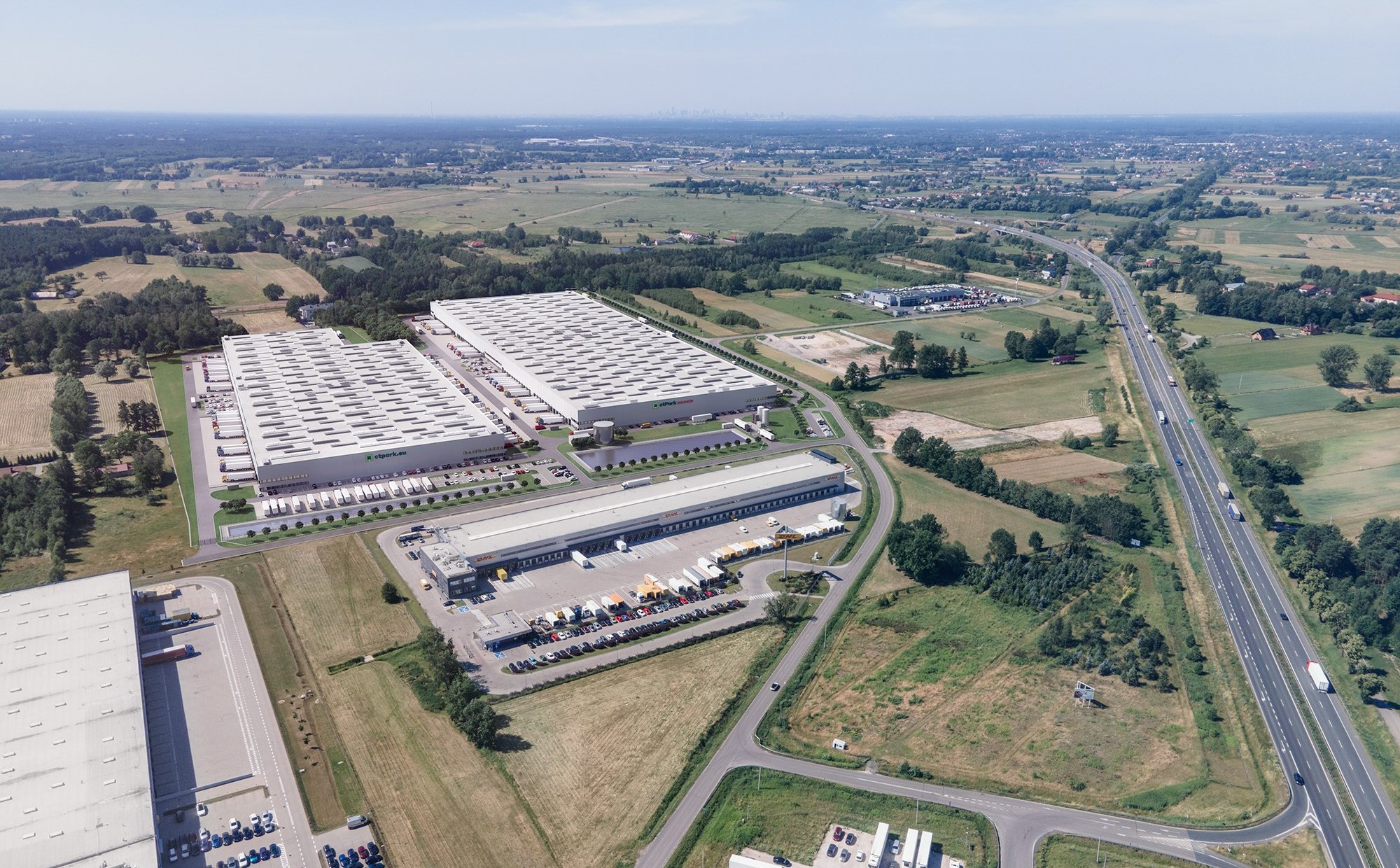 Największy najemca magazynów powiększy przewagę nad innymi branżami