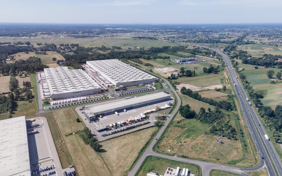 Największy najemca magazynów powiększy przewagę nad innymi branżami
