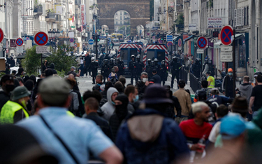 Protesty przeciw paszportom covidowym we Francji. Policja użyła gazu