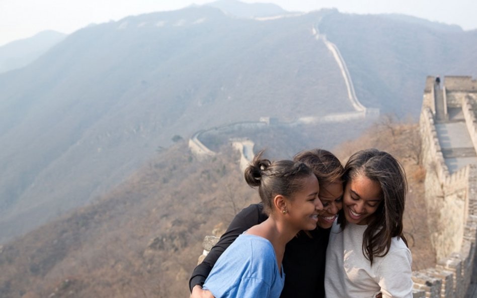 Michelle Obama na zdjęciu z córkami - Sashą i Malią