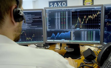 Unijni brokerzy przegrywają walkę z resztą świata