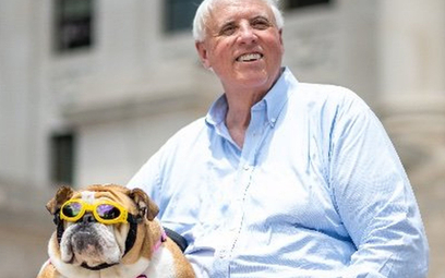 Jim Justice i jego pies