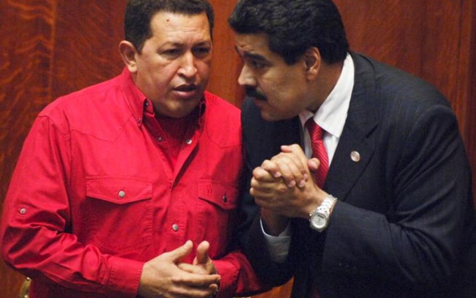 Hugo Chavez i jego ewentualny następca Nicolas Maduro (zdjęcie z 2007 r.)