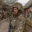 Wielu ukraińskich żołnierzy walczy już od ponad dwóch lat. Na razie nie wrócą do swoich domów. Na zd