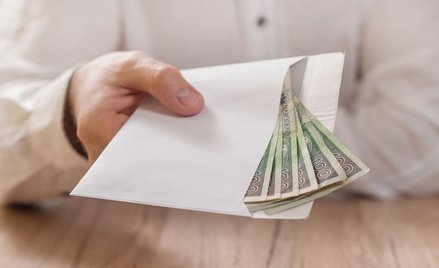 Policjanci rozwiązali sprawę oszustw „na komornika”