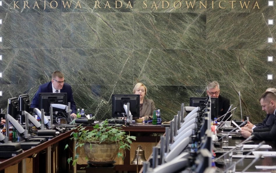 Posiedzenie tzw. starej KRS z udziałem ówczesnej I Prezes Sądu Najwyższego - prof. Małgorzaty Gersdo