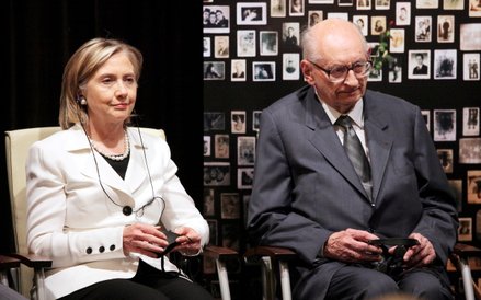 Pełnomocnik prezesa Rady Ministrów do spraw Dialogu Międzynarodowego Władysław Bartoszewski oraz sek