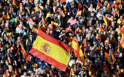 Pakt zawarty pomiędzy rządzącymi socjalistami a katalońskimi separatystami sprowokował falę masowych