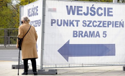 "Zestaw ułatwiający życie". Minister zdrowia o zachętach do szczepień na COVID-19