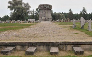Pomnik ku czci ofiar nazistowskich zbrodni na terenie b. niemieckiego obozu zagłady w Treblince