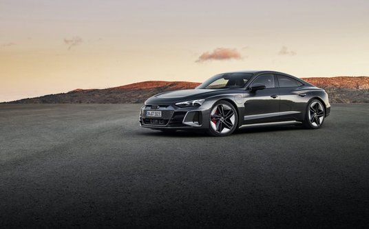 "Audi RS e-tron GT"
