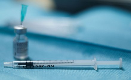 Koronawirus. Kiedy szczepionkę Pfizer/BioNTech będzie można podawać dzieciom?