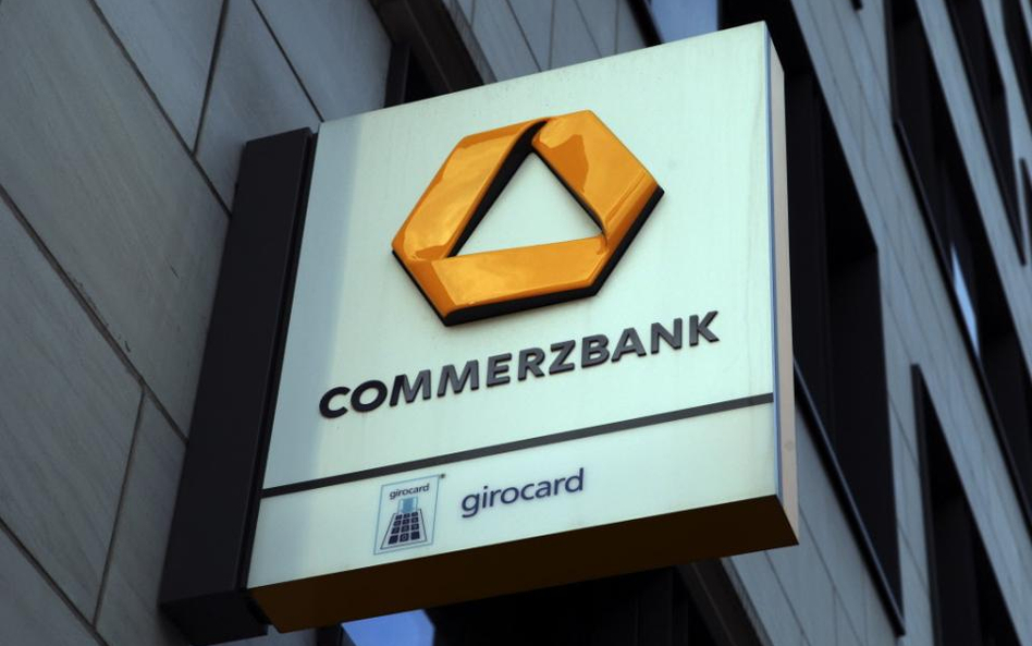 700 mln euro – blisko tyle wyniosły odpisy Commerzbanku na greckich obligacjach. Wartość tych papier