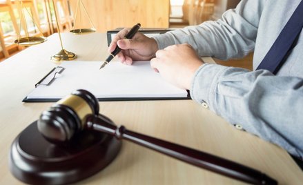 Kulą w płot - mec. Gontarski odpowiada dr Kawczyńskiej i prof. Biernatowi