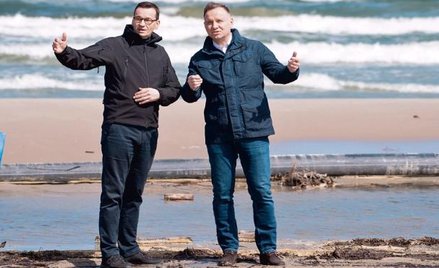 Andrzej Duda występuje wspólnie z Mateuszem Morawieckim, by walczyć o głosy wyborców umiarkowanych
