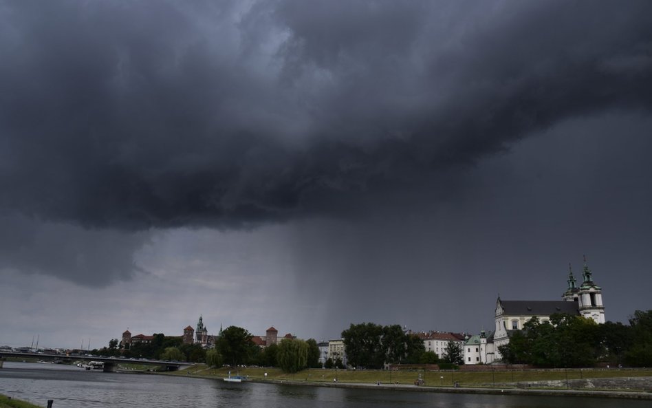 Jaka pogoda czeka nas w najbliższych dniach? Czy będzie padać?