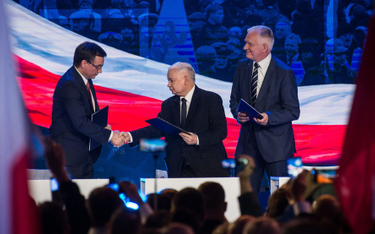 Jarosław Kaczyński, Zbigniew Ziobro i Jarosław Gowin muszą wynegocjować warunki rekonstrukcji