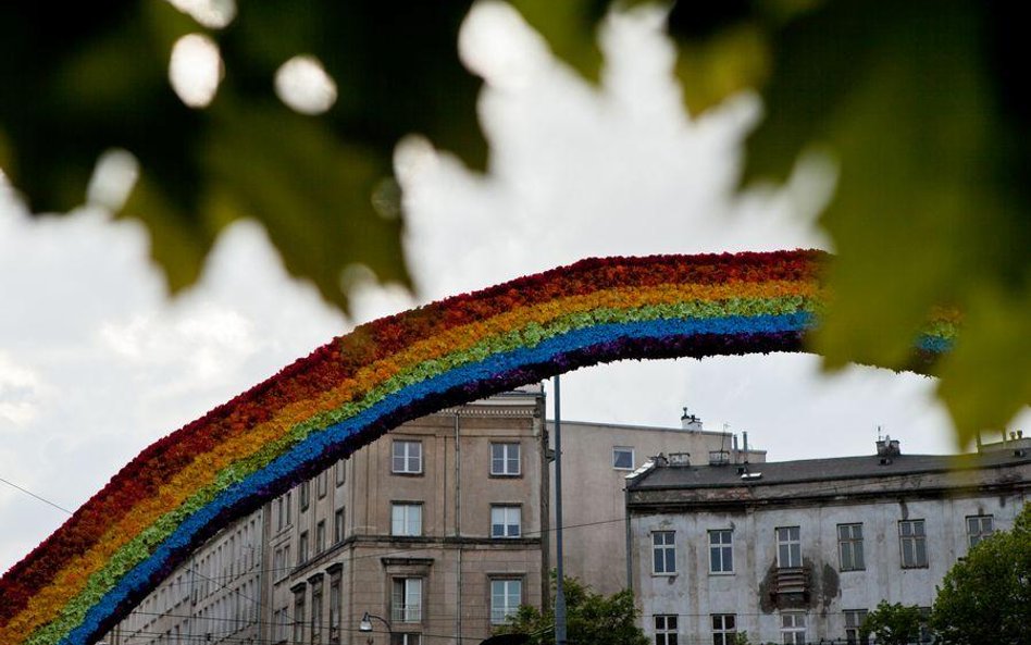 Pożegnanie tęczy. Zostanie rozebrana