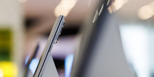 Ta sieć komórkowa zabrała najwięcej klientów rywalom. Jest też wielki przegrany