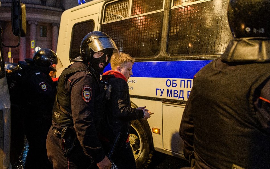 Protest przeciw Putinowi w Moskwie. Zatrzymano ponad 140 osób