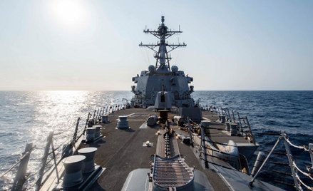 Niszczyciel USA przepłynął przez Cieśninę Tajwańską