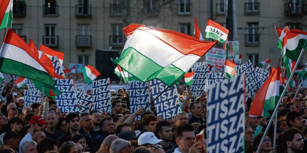 Na Węgrzech rośnie napięcie przed wyborami. Czuć to u rozmówców na wiecach