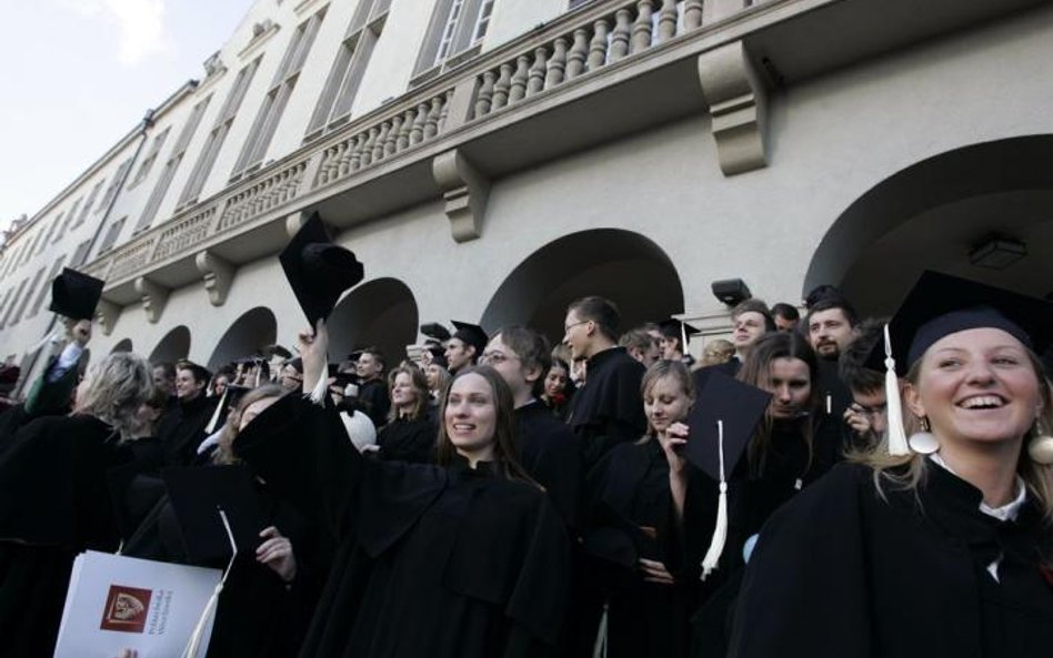 Politechnika Wrocławska - uroczyste rozdanie dyplomów