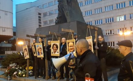 Michał Szułdrzyński: Wieszanie portretów europosłów - groźby w historycznym sztafażu