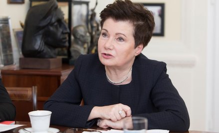 Warszawa umarza długi, resort je opodatkowuje. Na zdjęciu: prezydent Hanna Gronkiewicz-Waltz (PO).