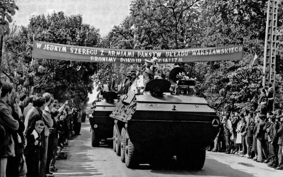 Polscy żołnierze wracają do kraju z Czechosłowacji. Ich działaniom od początku do końca towarzyszyła