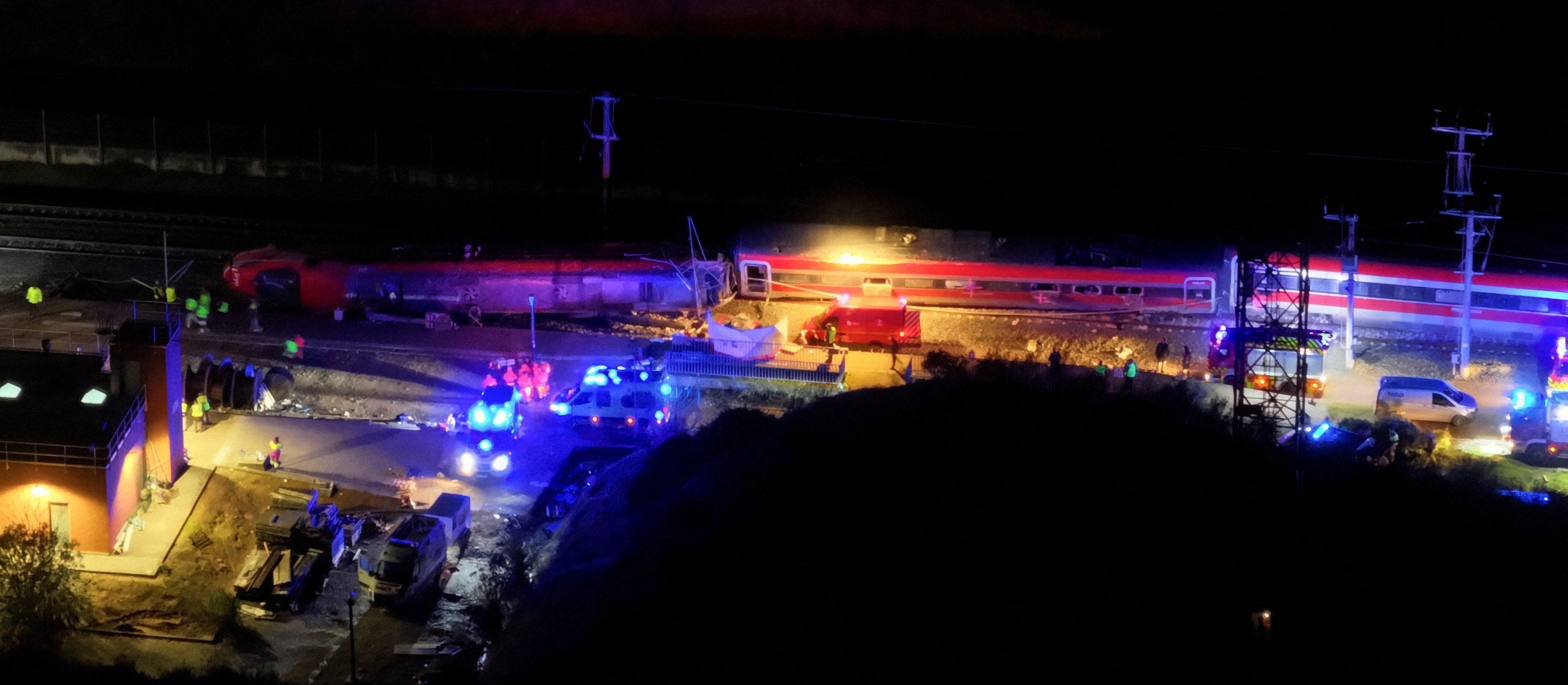 Katastrofa kolejowa w Hiszpanii. Zderzenie pociągów, wiele ofiar