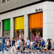 Zara konsekwentnie powiększa swoje sklepy – oprócz rekordowo wielkiego butiku w Rotterdamie, „urosną