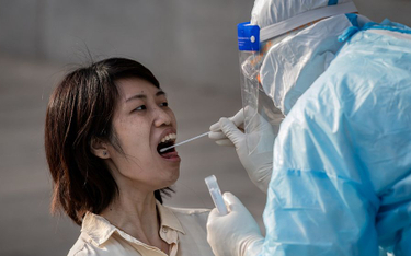 Chiny: Trzy nowe przypadki koronawirusa po pierwszym dniu bez żadnego