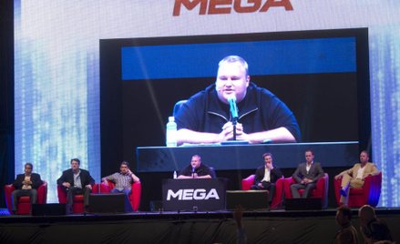 Kim Dotcom podczas uroczystej inauguracji platformy Mega