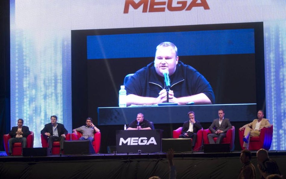 Kim Dotcom podczas uroczystej inauguracji platformy Mega