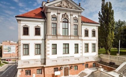 W lutym 1953 roku odbudowany pałac przekazano na siedzibę Instytutowi im. Fryderyka Chopina (później