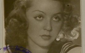 Publikacja skanu pozwala zobaczyć przyszłą ikonę popkultury na progu dorosłości, bez późniejszego wi