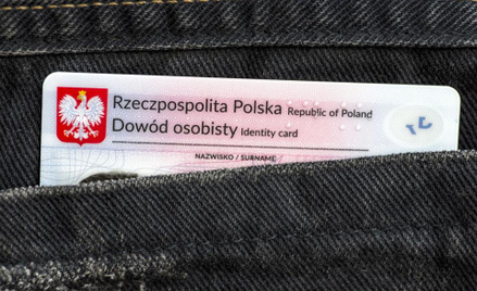 Jak chronić dane osobowe w wypożyczalniach, hotelach i odpowiadając na oferty w internecie - poradni
