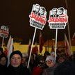 Manifestacja przed Aresztem Śledczym w Radomiu. W placówce przebywa były szef MSWiA Mariusz Kamiński